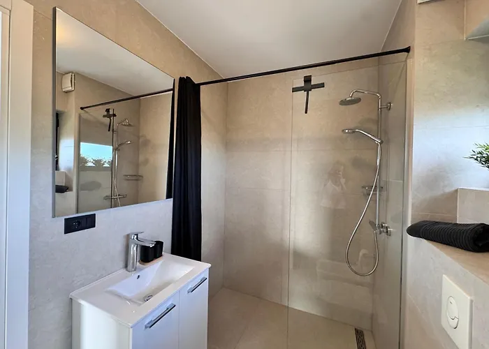 וילה Puro Tribalj